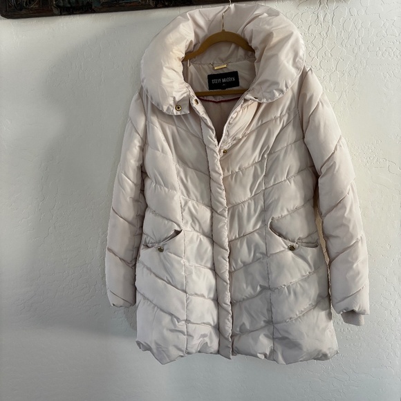 Steve Madden Women’s Chevron Puffer Jacket with Hood. Size L. - Picture 1 of 10